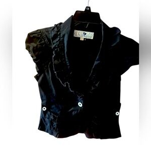 Jolt Black Ruffled Short Sleeve Top Sz M